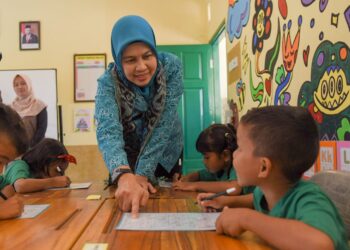 PJ Ketua TP PKK NTB Ajak LKSA untuk Mandiri