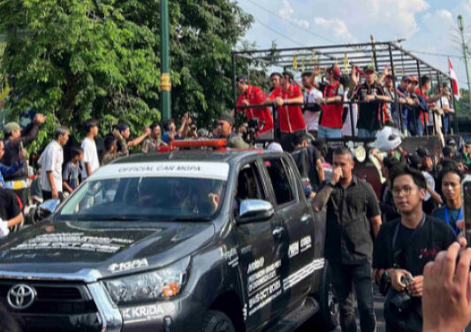 12 Pembalap Meriahkan Parade MotoGP 2025, Tak Ada Duanya Di Tempat Lain